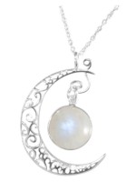 Collier en forme de Croissant de Lune avec  Pierre de Lune sertie