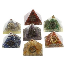 Ensemble de 7 Pyramides Orgonite Chakras