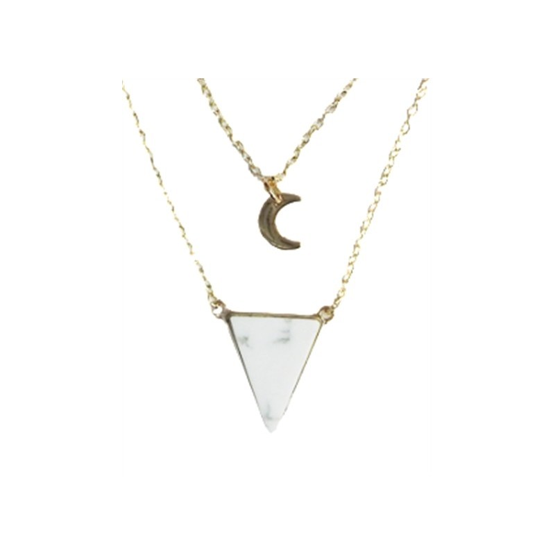 Collier Howlite Blanche Triangle et Lune Chaîne dorée