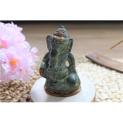 Statuette Ganesh assis en Laiton vert antique 8.2 cm