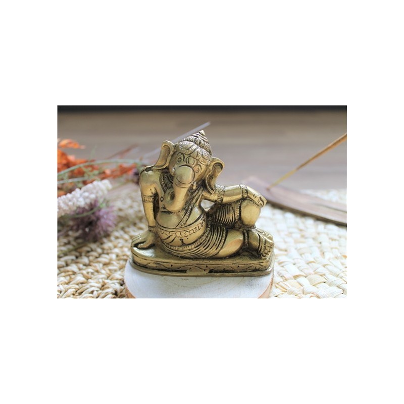 Statuette Ganesh allongé en Laiton doré mat 8 cm 
