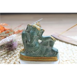 Statuette Ganesh allongé en Laiton vert antique 8 cm 